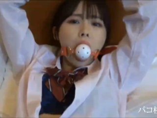 高三小女友做爱疯狂玩刺激 学生装水手服吊带黑丝跪舔J8 沙发女上位啪啪猛摇 无套插入 高清1080P原版无水印